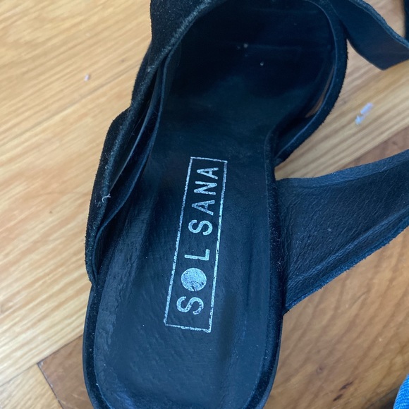 Sol Sana Black Suede Pump w/ snakeskin heel - Picture 4 of 5